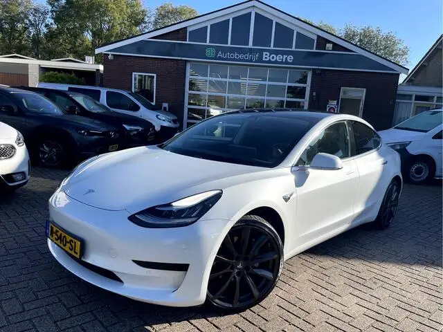 Photo 1 : Tesla Model 3 2020 Électrique