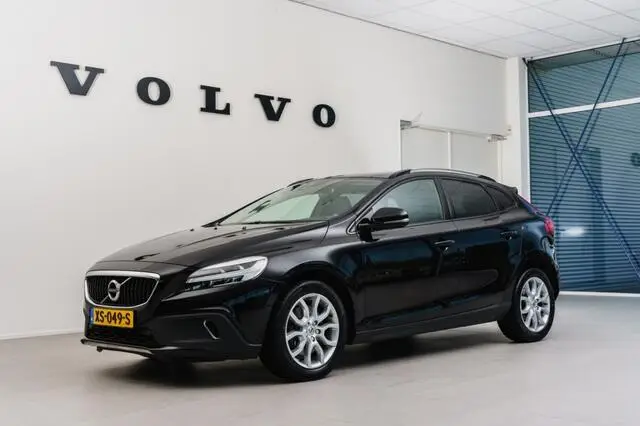 Photo 1 : Volvo V40 2019 Petrol