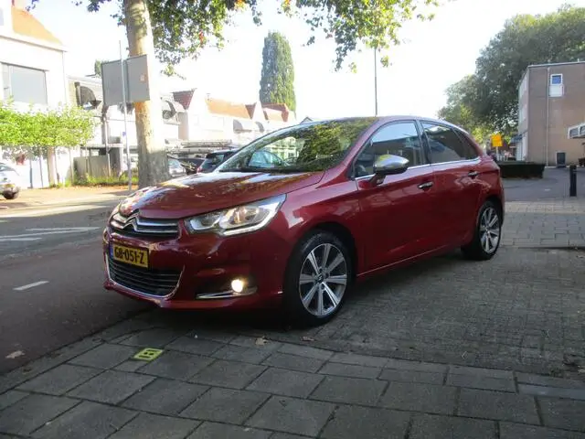 Photo 1 : Citroen C4 2015 Essence