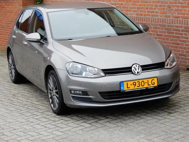 Photo 1 : Volkswagen Golf 2016 Essence