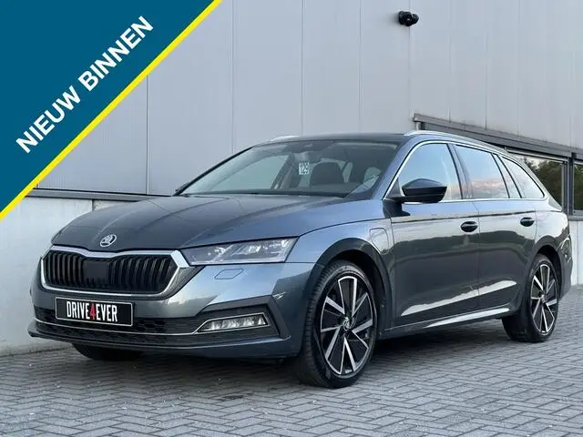 Photo 1 : Skoda Octavia 2021 Hybrid