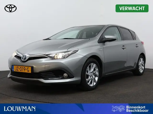 Photo 1 : Toyota Auris 2016 Hybrid