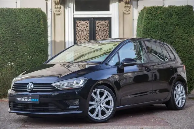 Photo 1 : Volkswagen Golf 2015 Petrol