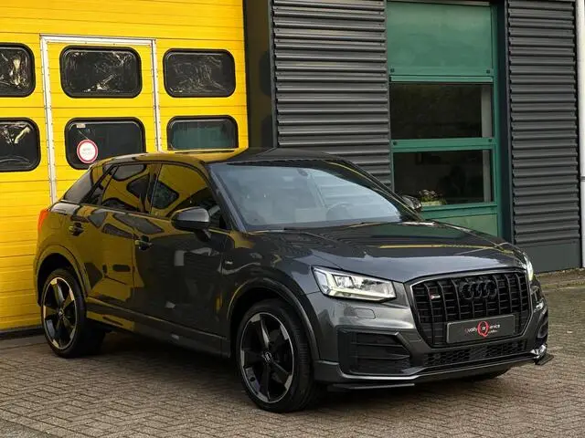 Photo 1 : Audi Q2 2017 Essence