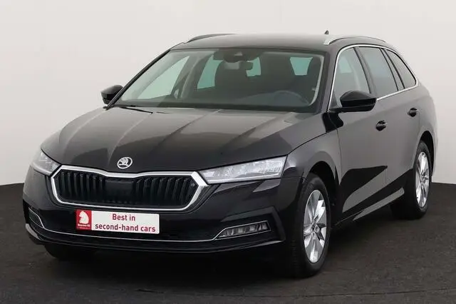 Photo 1 : Skoda Octavia 2022 Petrol