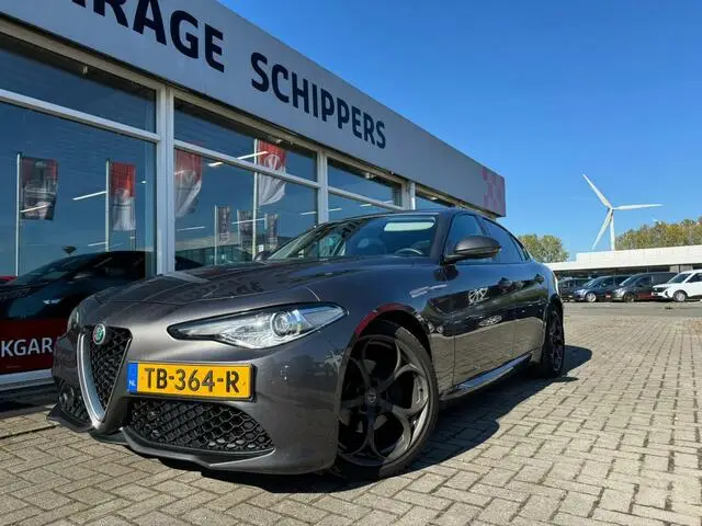 Photo 1 : Alfa Romeo Giulia 2018 Petrol