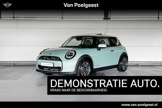 Photo 1 : Mini Cooper 2024 Petrol