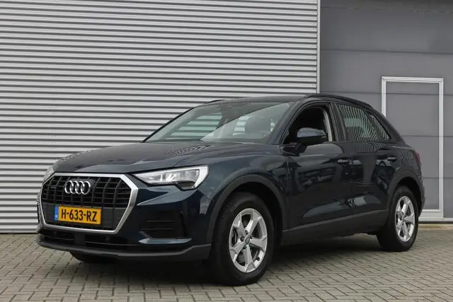 Photo 1 : Audi Q3 2020 Petrol