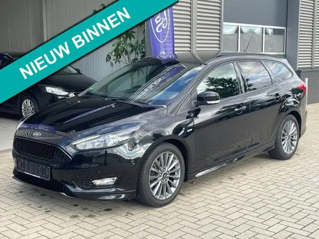 Photo 1 : Ford Focus 2018 Essence