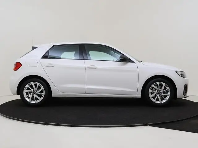 Photo 1 : Audi A1 2023 Petrol