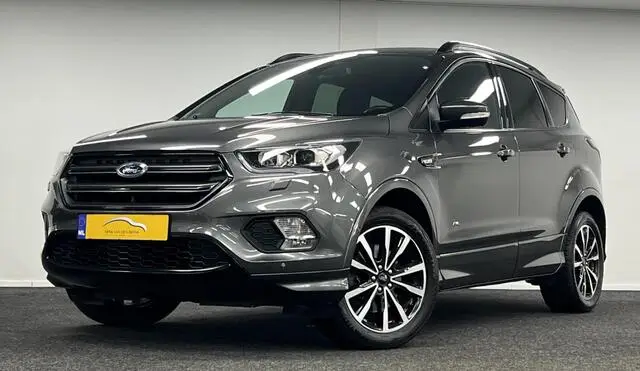 Photo 1 : Ford Kuga 2018 Essence