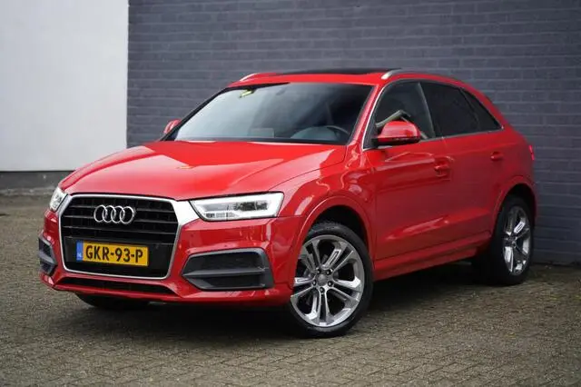 Photo 1 : Audi Q3 2016 Petrol