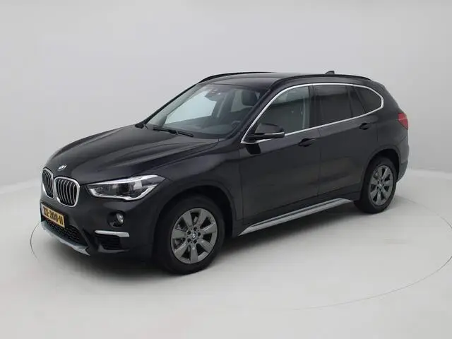 Photo 1 : Bmw X1 2018 Petrol