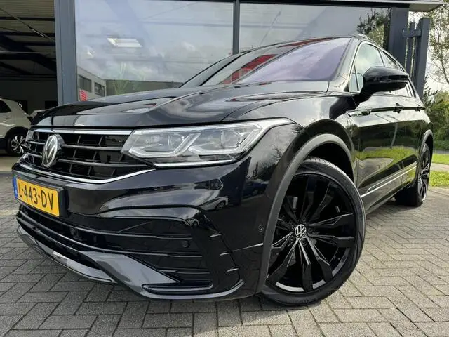 Photo 1 : Volkswagen Tiguan 2021 Petrol