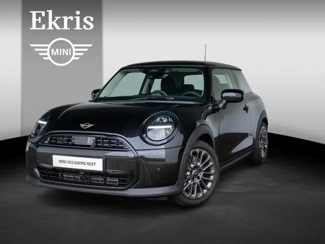 Photo 1 : Mini Cooper 2024 Petrol