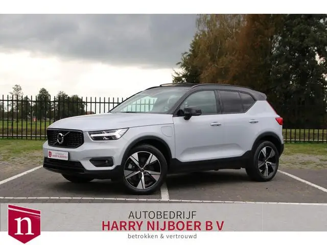 Photo 1 : Volvo Xc40 2021 Hybride