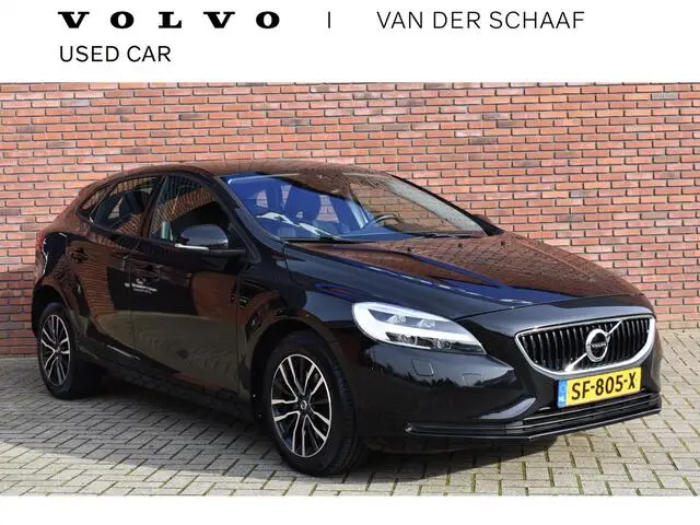 Photo 1 : Volvo V40 2018 Petrol