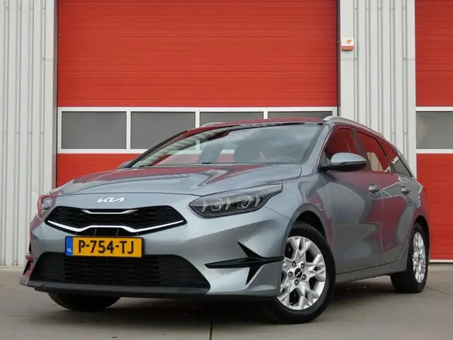 Photo 1 : Kia Ceed 2022 Essence