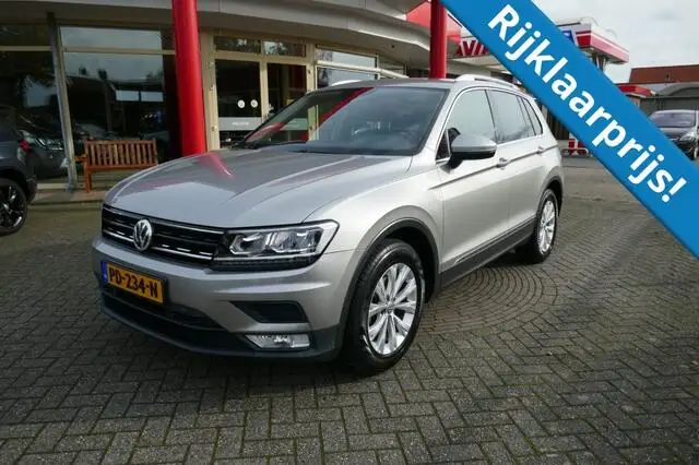 Photo 1 : Volkswagen Tiguan 2017 Essence