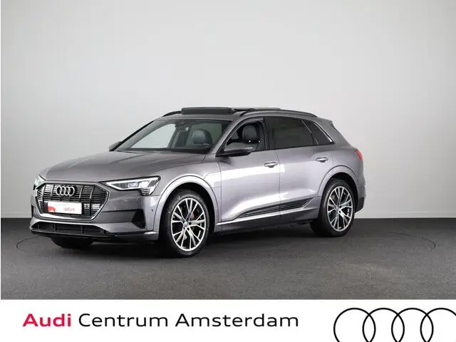 Photo 1 : Audi E-tron 2019 Électrique