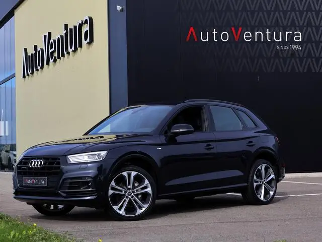 Photo 1 : Audi Q5 2020 Hybrid