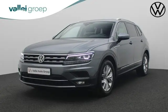 Photo 1 : Volkswagen Tiguan 2018 Essence