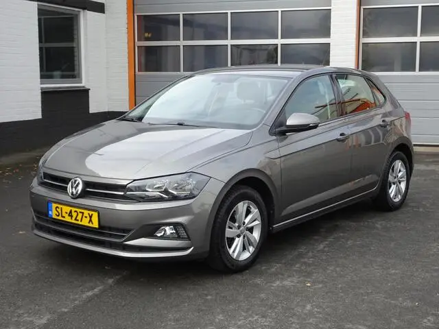 Photo 1 : Volkswagen Polo 2018 Petrol