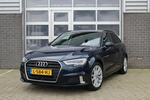 Photo 1 : Audi A3 2017 Essence