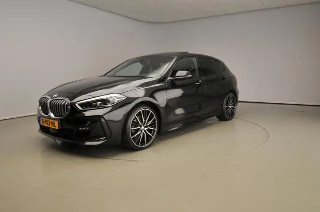 Photo 1 : Bmw Serie 1 2019 Petrol