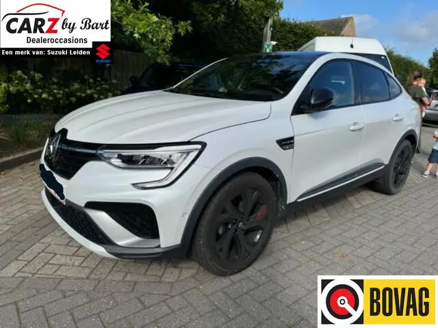 Photo 1 : Renault Arkana 2022 Essence