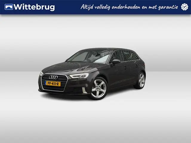 Photo 1 : Audi A3 2018 Essence