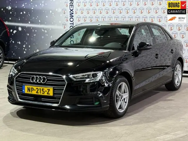 Photo 1 : Audi A3 2017 Petrol