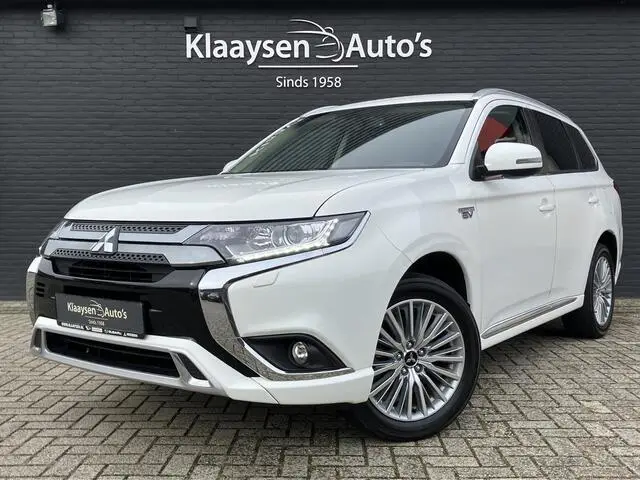 Photo 1 : Mitsubishi Outlander 2021 Hybrid