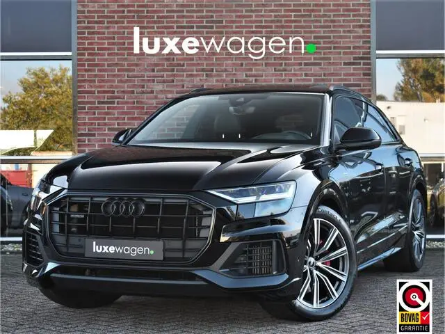 Photo 1 : Audi Q8 2021 Hybrid