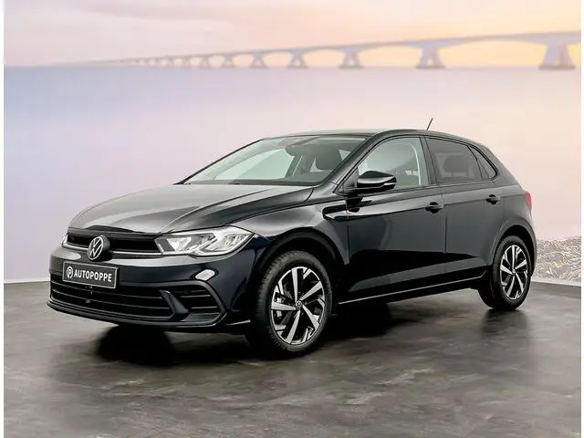 Photo 1 : Volkswagen Polo 2024 Petrol