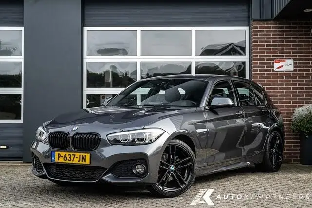 Photo 1 : Bmw Serie 1 2019 Essence