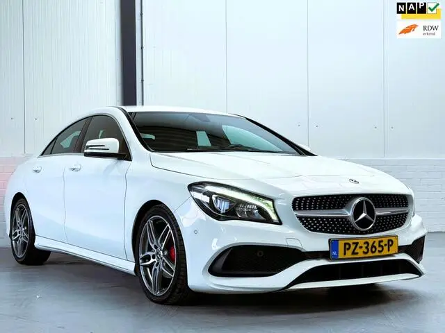 Photo 1 : Mercedes-benz Classe Cla 2017 Essence