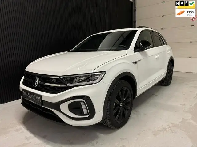 Photo 1 : Volkswagen T-roc 2024 Essence