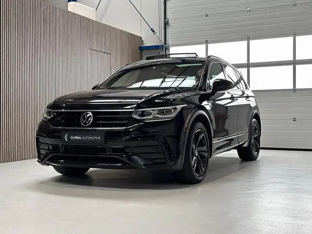 Photo 1 : Volkswagen Tiguan 2021 Petrol