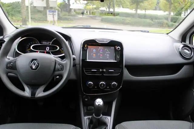 Photo 1 : Renault Clio 2015 Essence