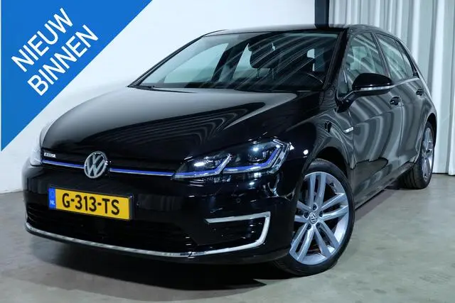 Photo 1 : Volkswagen Golf 2019 Electric