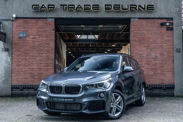 Photo 1 : Bmw X1 2017 Essence