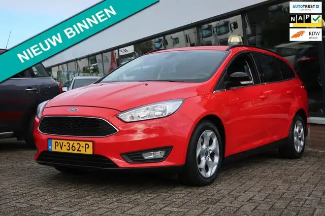 Photo 1 : Ford Focus 2016 Petrol