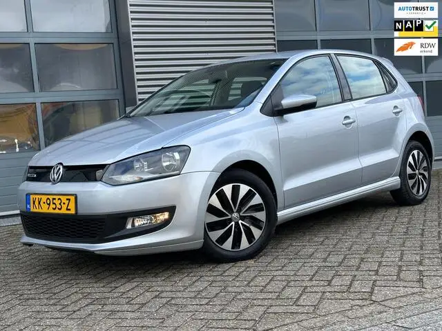 Photo 1 : Volkswagen Polo 2016 Petrol