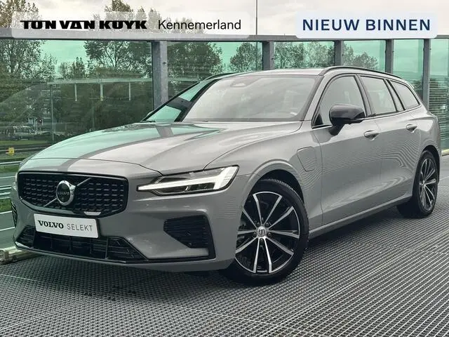 Photo 1 : Volvo V60 2024 Hybride