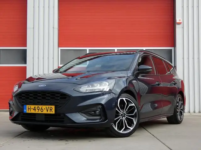 Photo 1 : Ford Focus 2020 Petrol