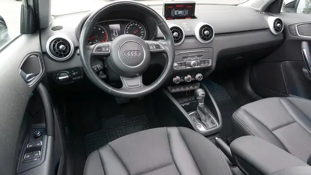 Photo 1 : Audi A1 2018 Petrol