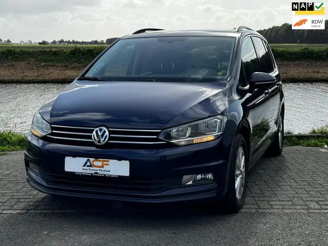 Photo 1 : Volkswagen Touran 2017 Petrol