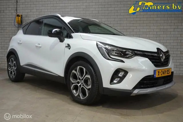 Photo 1 : Renault Captur 2021 Petrol