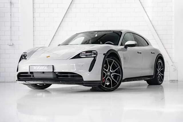 Photo 1 : Porsche Taycan 2021 Electric